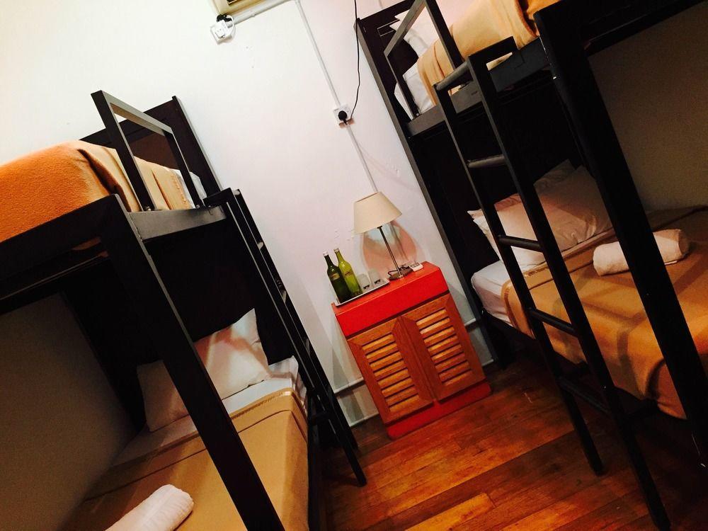Love Lane 56 Hotel Джордж Таун Екстериор снимка